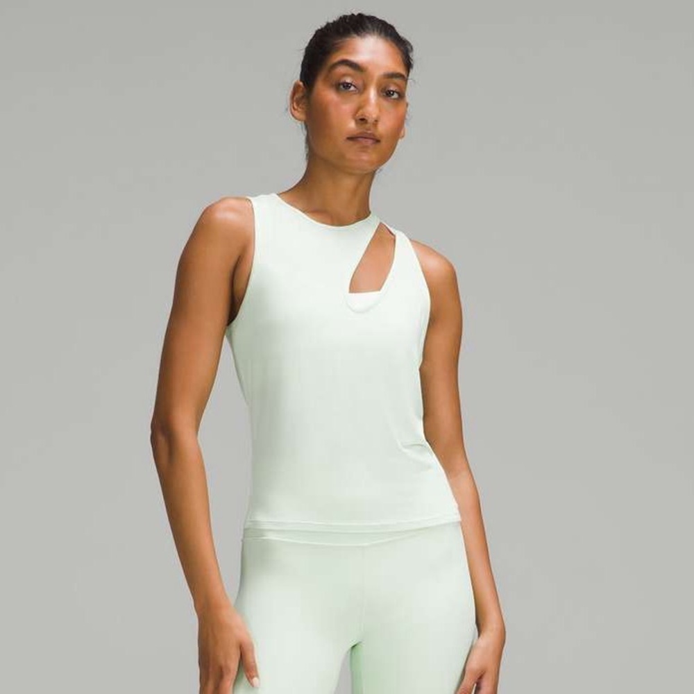 🆕 Lululemon Shoulder Cut-Out Yoga Tank Top in Kohlrabi Green Size 6